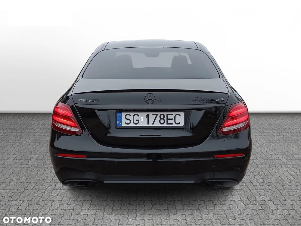 Mercedes-Benz Klasa E 43 AMG 4-Matic - 3