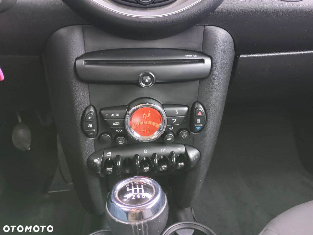 MINI Cooper Standard - 14
