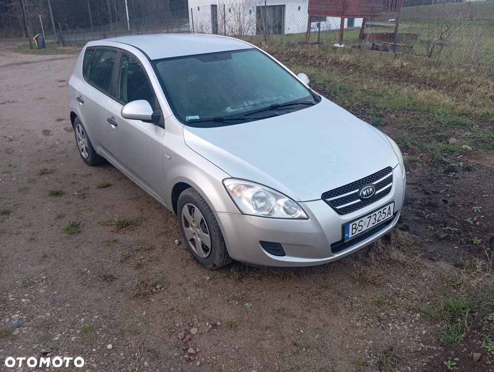 Kia Ceed 1.4 Comfort - 1