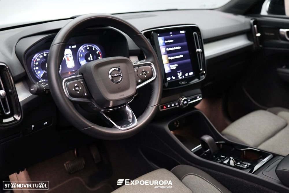 Volvo XC 40 1.5 T2 Plus Dark Auto - 8