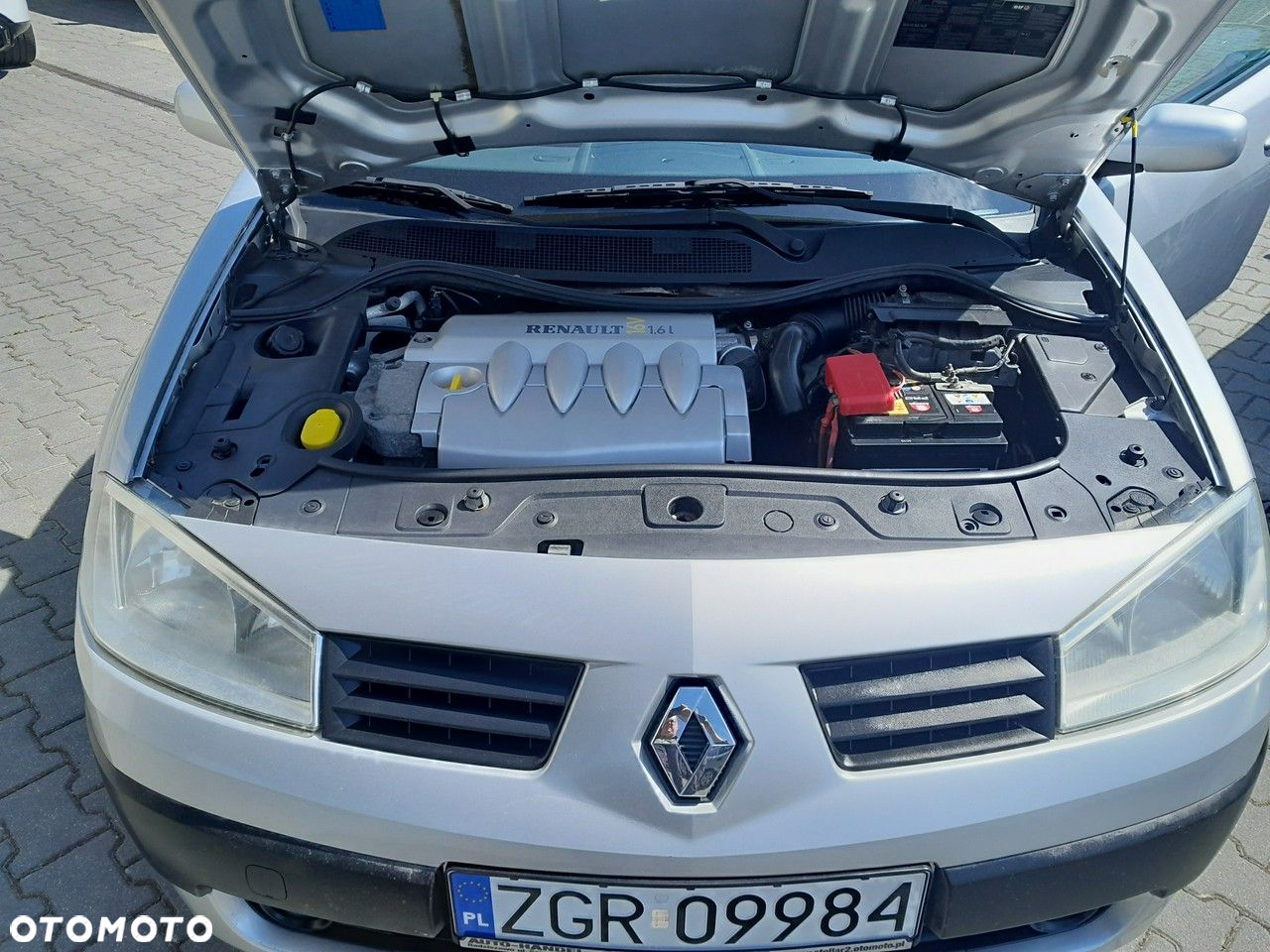 Renault Megane 1.6 Emotion - 25