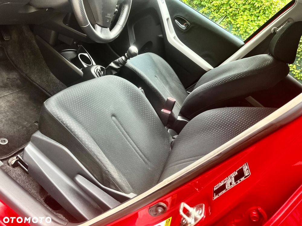 Toyota Yaris 1.33 VVT-i Executive - 18