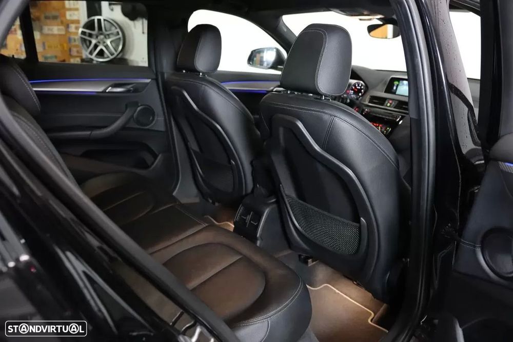 BMW X2 18 d sDrive Auto Pack M - 32