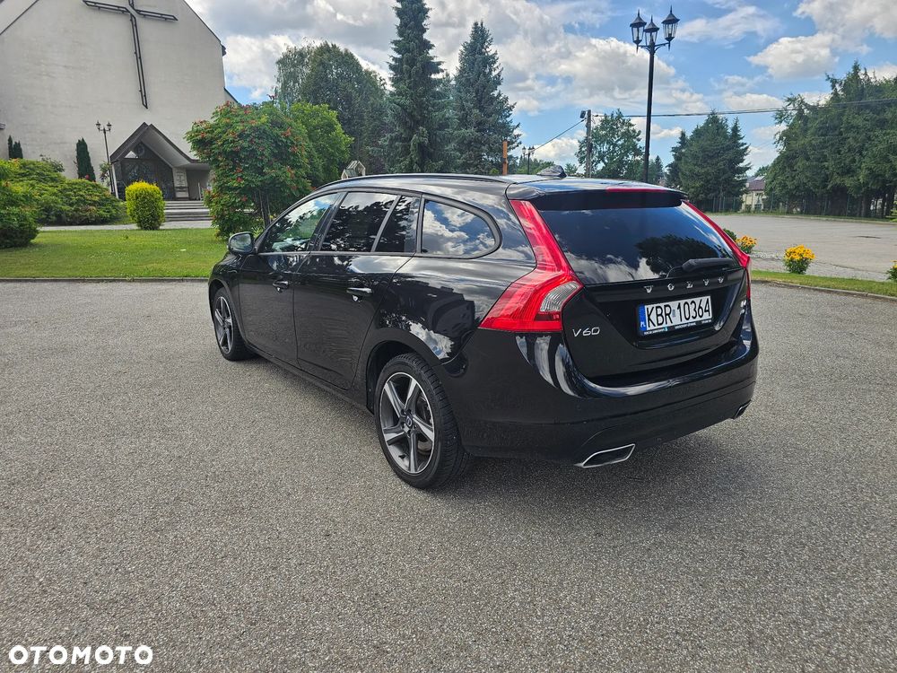 Volvo V60 D4 AWD Geartronic Momentum - 5