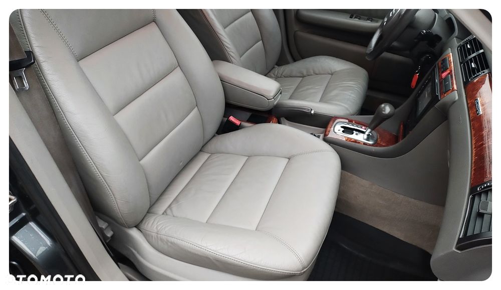 Audi A6 Avant 2.4 Quattro Tiptr - 26