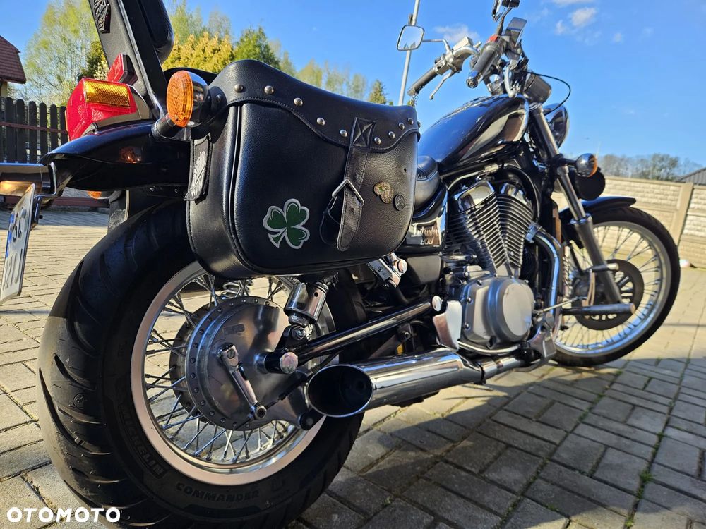 Suzuki Intruder - 7