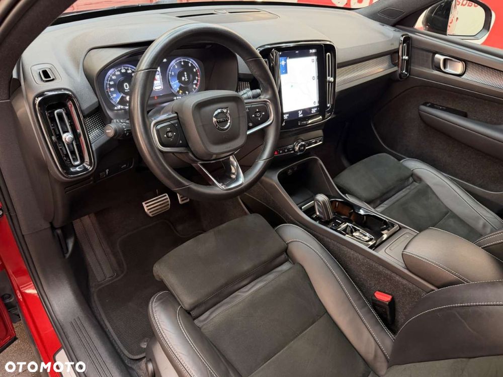 Volvo XC 40 - 23