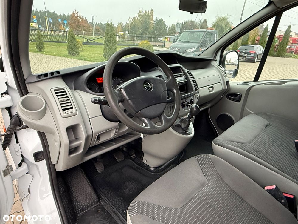 Opel Vivaro 2.0cdti bezwypadkowy z Niemiec - 5