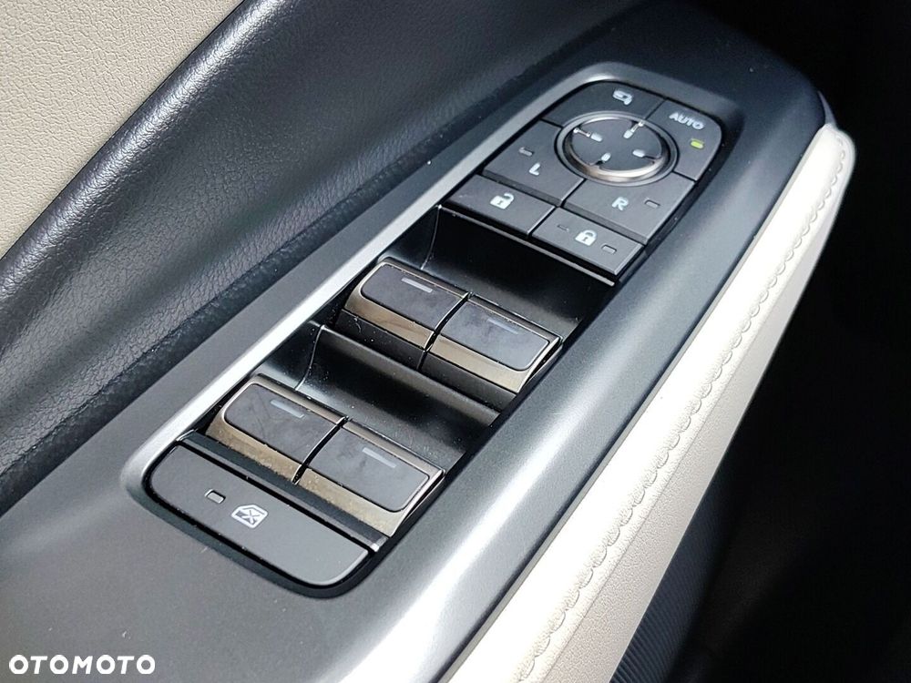 Lexus LBX 1.5 Hybrid Elegant - 25