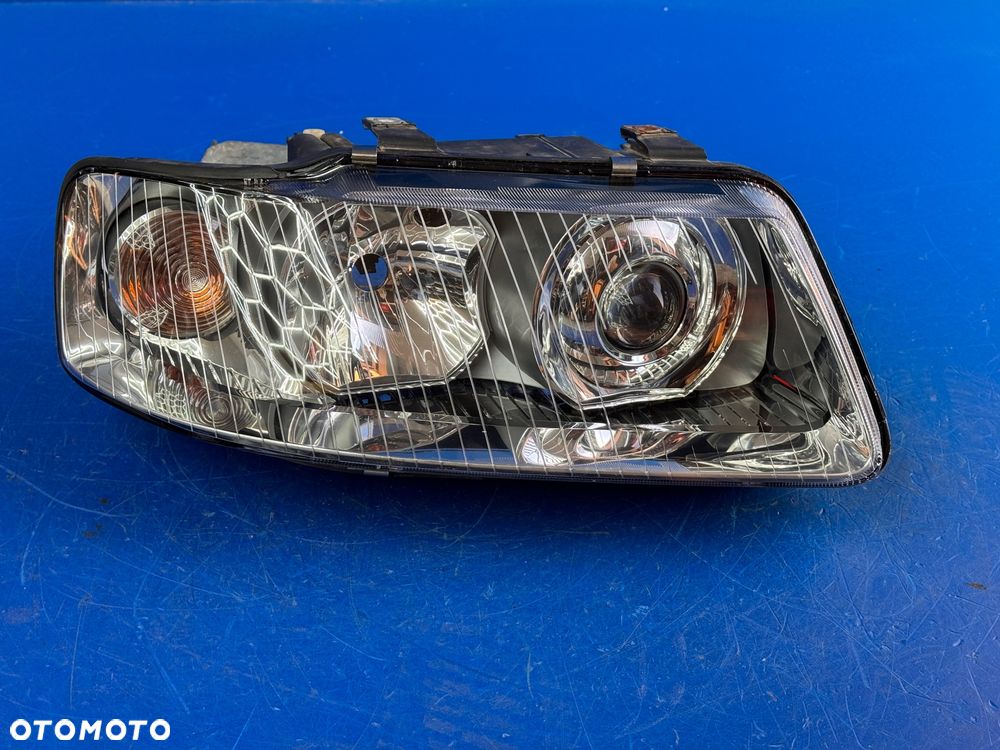 PRAWY XENON AUDI A3 8L LIFT EUR HELLA KOMPLETNA BDB JAK NOWA!