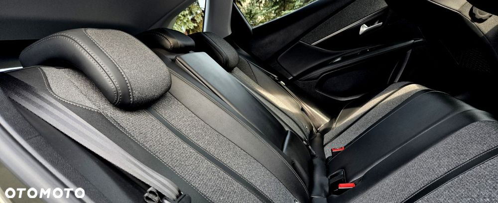 Peugeot 3008 BlueHDi 130 Stop & Start EAT8 Allure - 10
