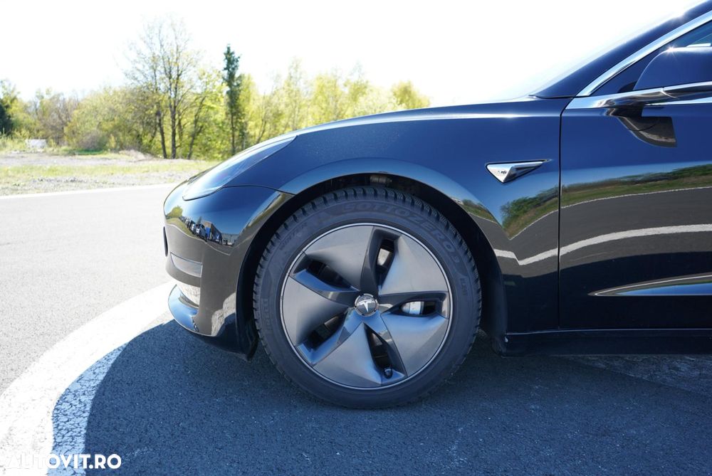 Tesla Model 3 Langstreckenbatterie Allradantrieb Dual Motor - 27