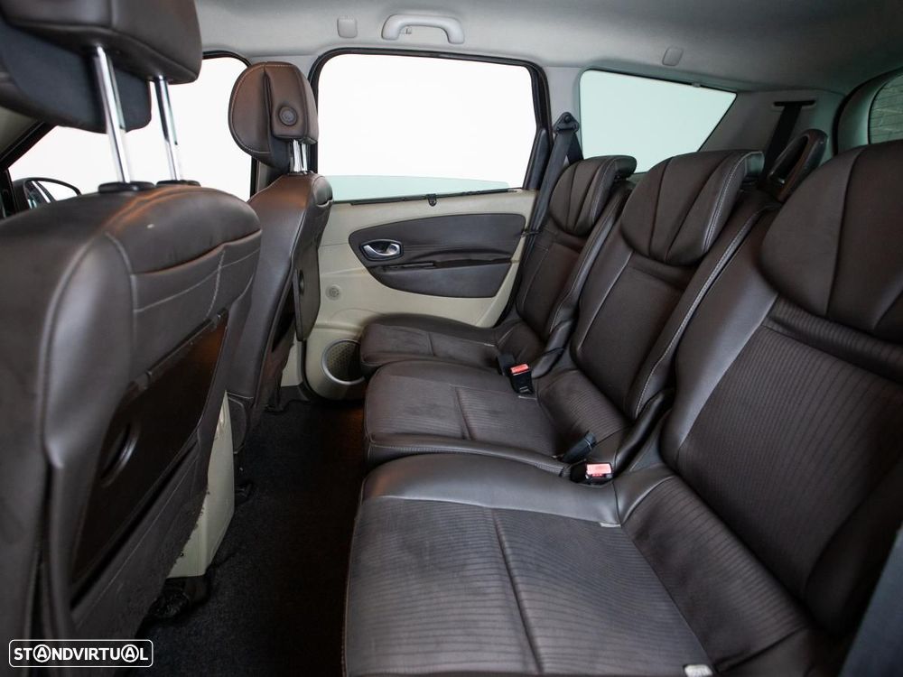 Renault Mégane Scénic - 10