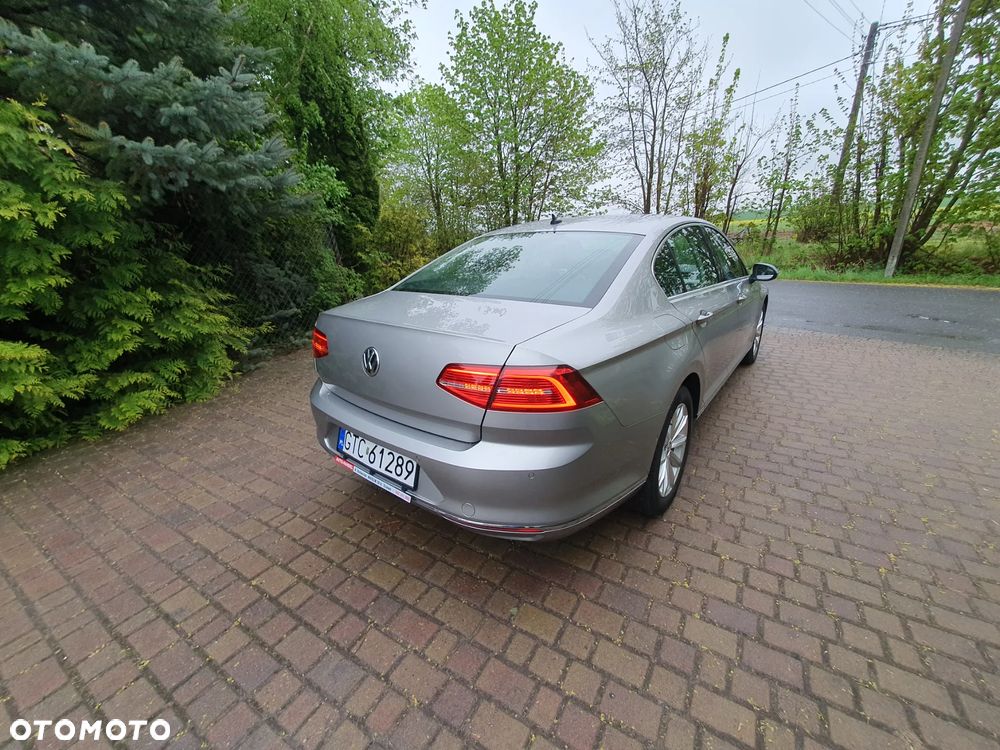 Volkswagen Passat 2.0 TDI SCR DSG Highline - 6