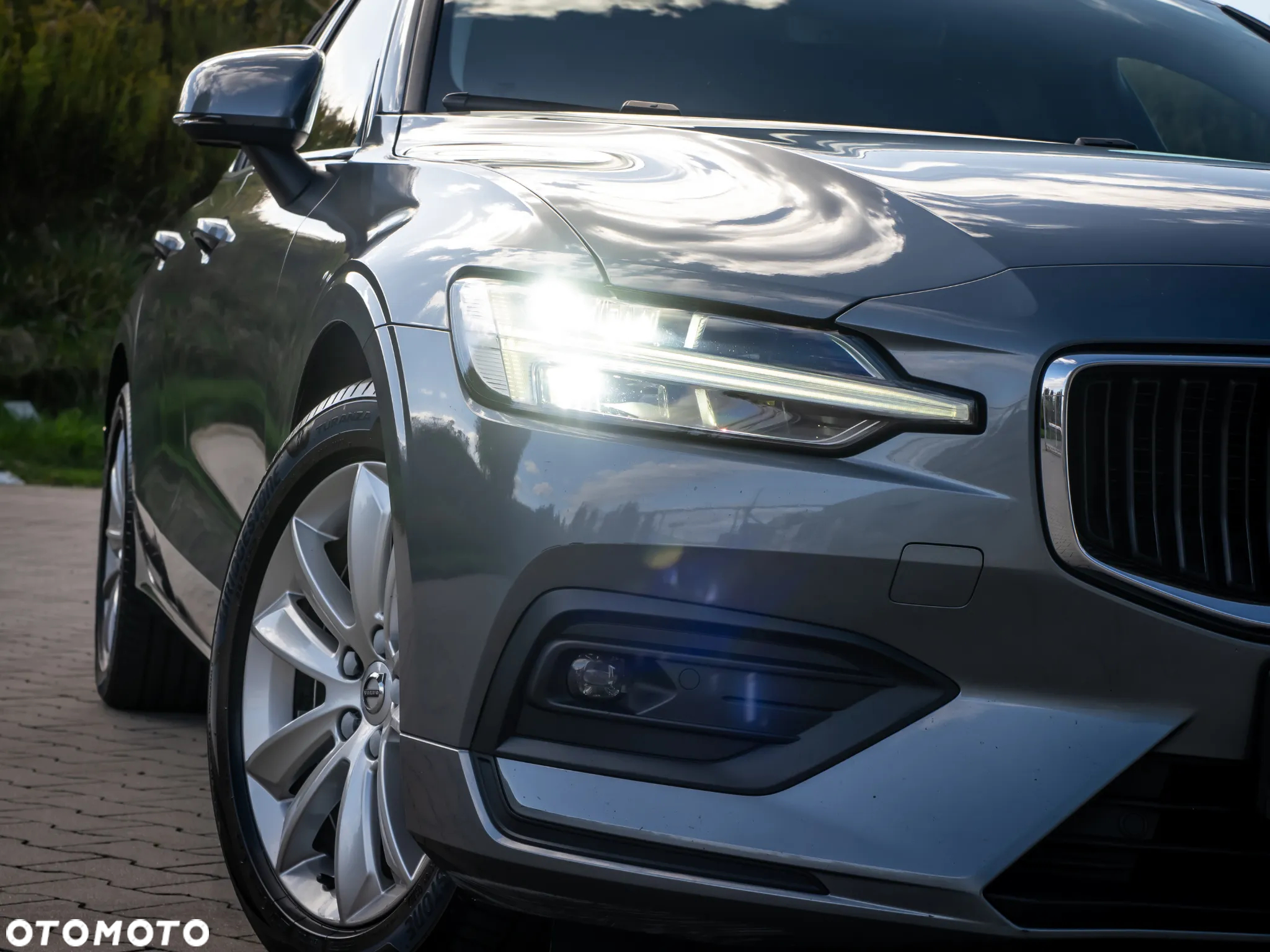 Volvo V60 B4 D Ultimate Bright - 6