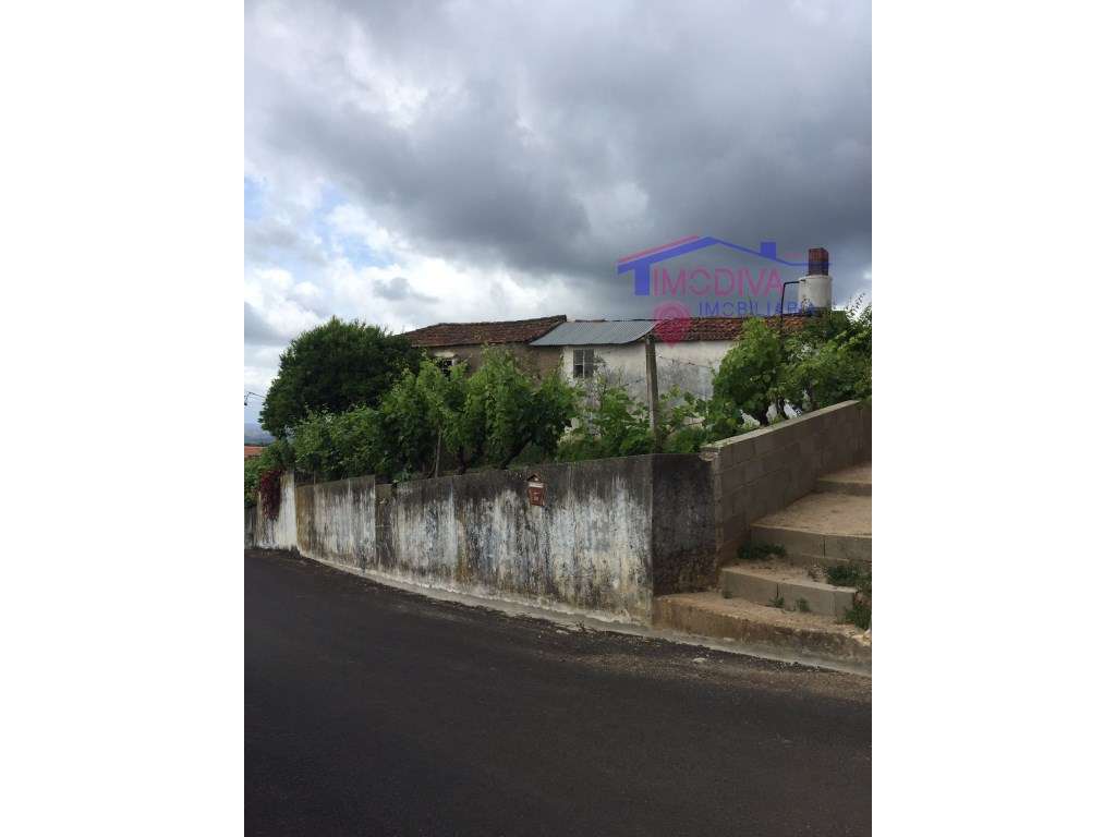 Moradia para restaurar com furo de água - Grande imagem: 5/22