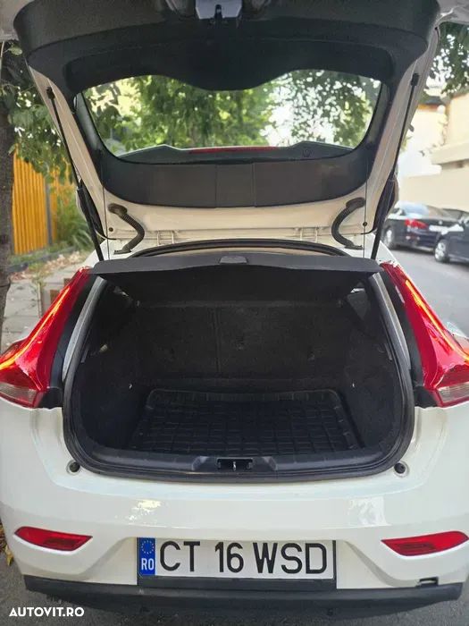 Volvo V40 D2 Aut. Momentum - 5