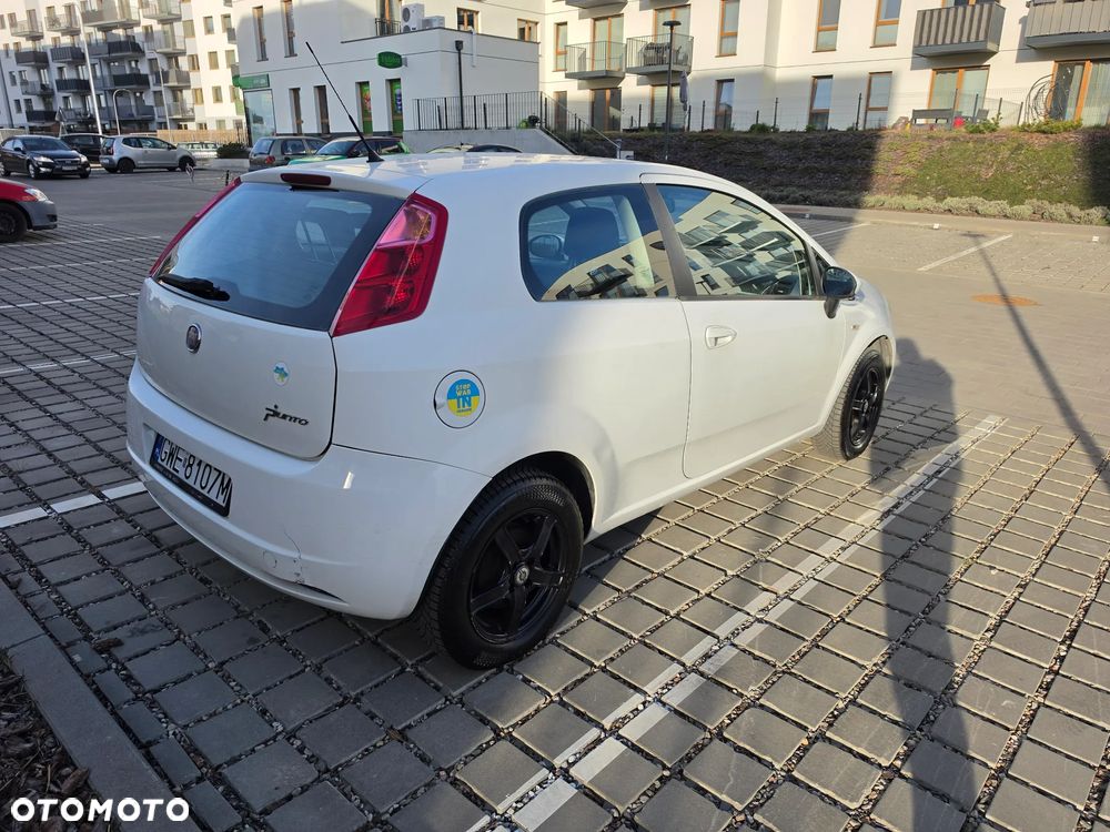 Fiat Grande Punto - 8