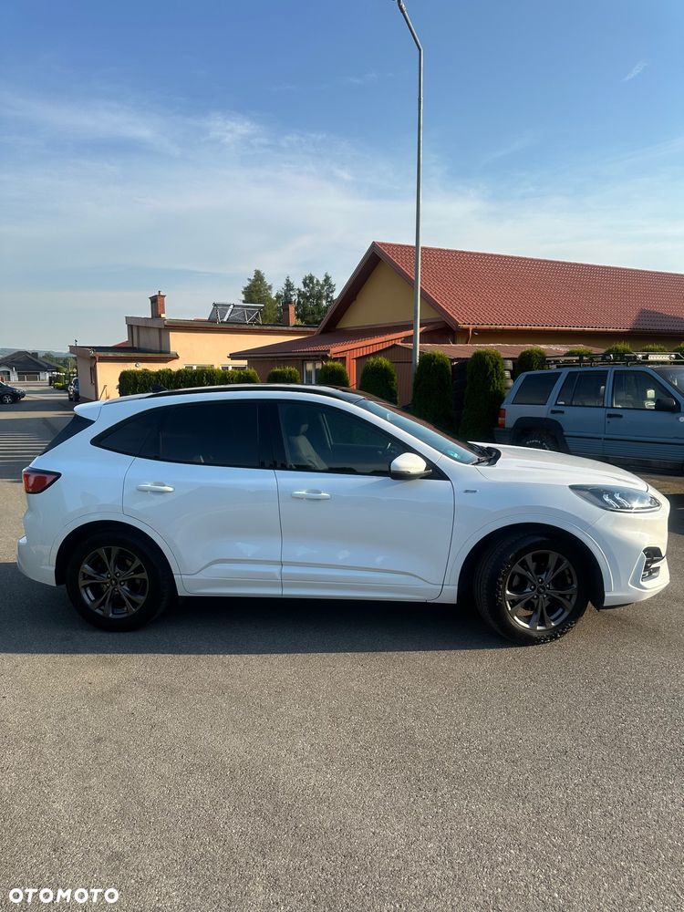 Ford Kuga - 12