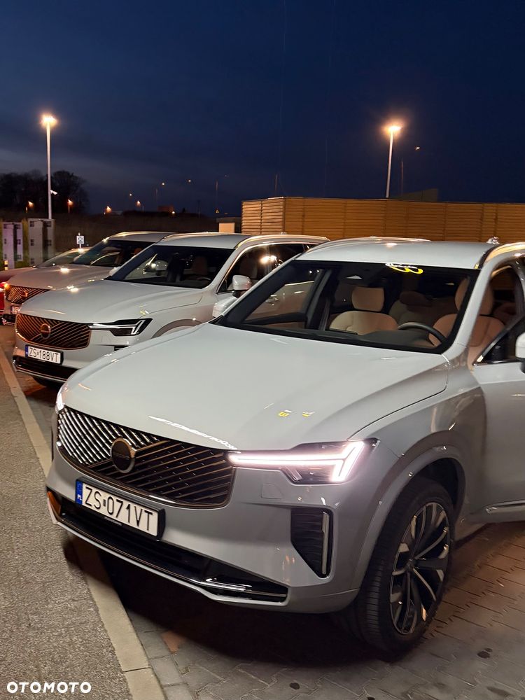 Volvo XC 90 B5 B AWD Plus Bright - 4