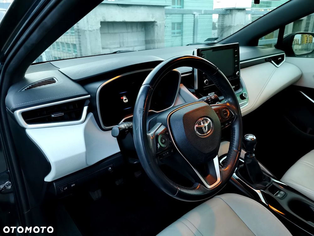 Toyota Corolla - 17