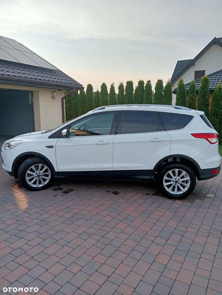 Ford Kuga 2.0 TDCi 2x4 Trend - 6