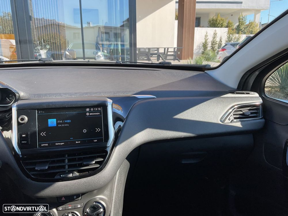 Peugeot 208 1.2 PureTech Active - 27