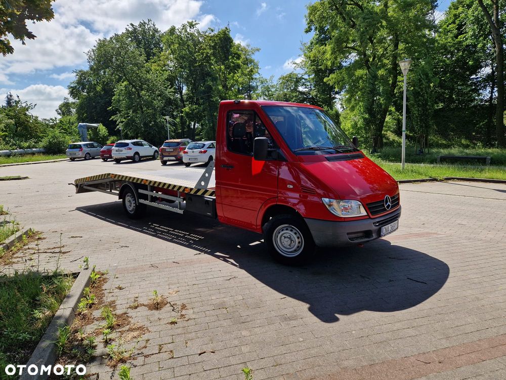 Mercedes-Benz Sprinter - 1