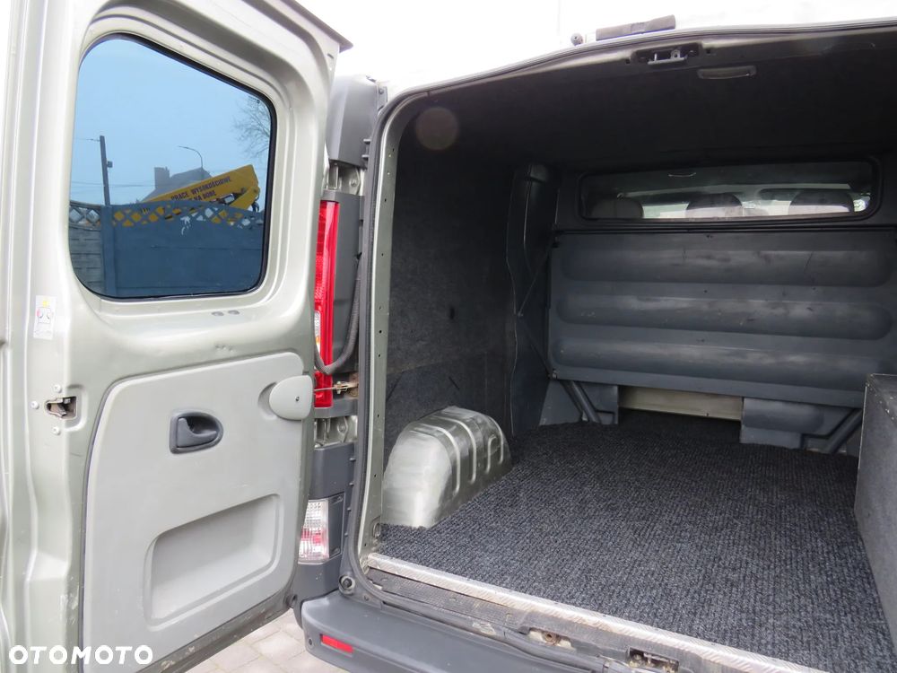 Opel Vivaro Long 2.5CDTI 145Ps *Brygadówka 6 osób*Automat* - 35