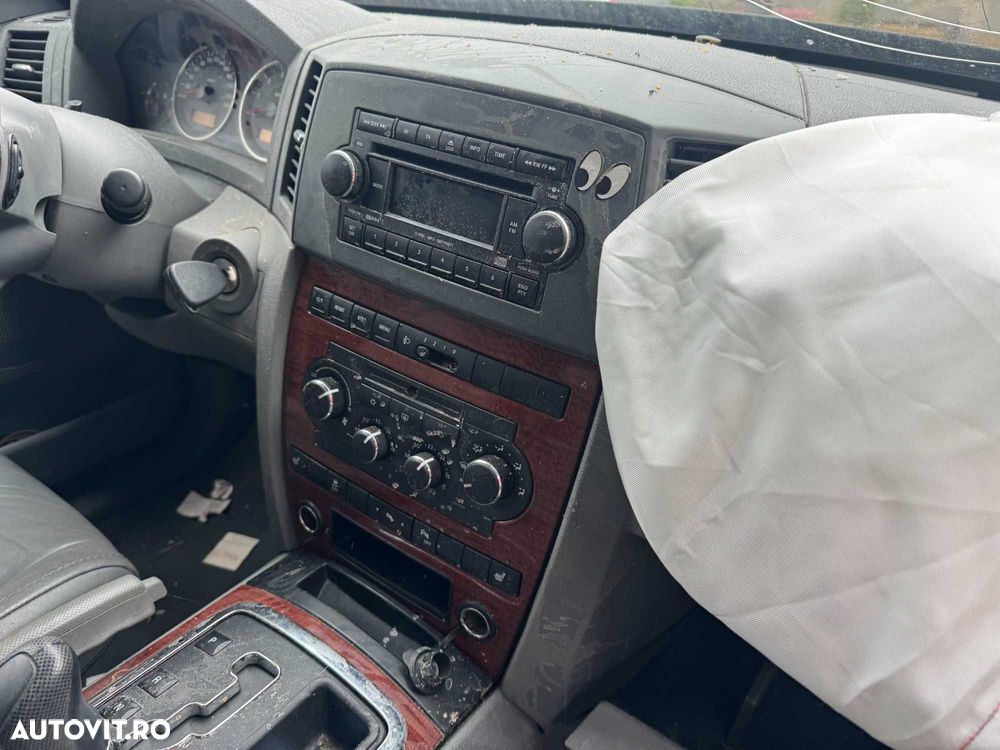 Dezmembrari Dezmembrez Piese piesa Dez Jeep Grand Cherokee 3.0 d 2007 - 7