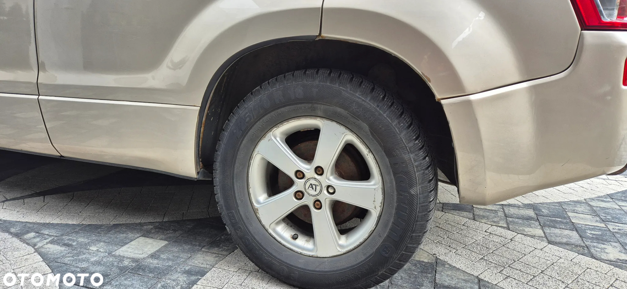 Suzuki Grand Vitara 2.0 - 29