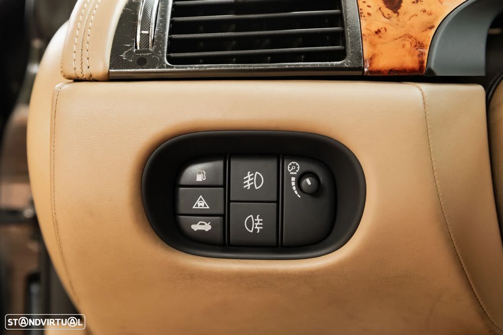 Jaguar XK XK8 Coupe - 18