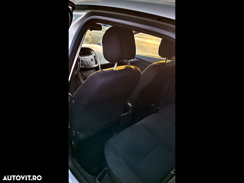 Ford Focus 1.0 EcoBoost Trend - 8
