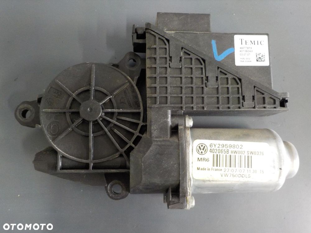 VW T5 SILNIK SILNICZEK SZYBY 6Y2959802 - 1