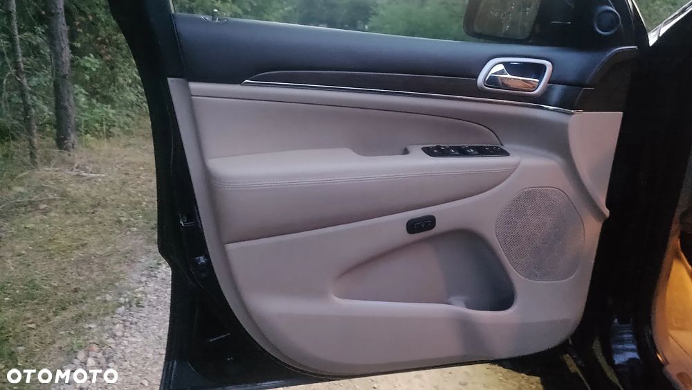 Jeep Grand Cherokee 3.0 CRD Overland - 27