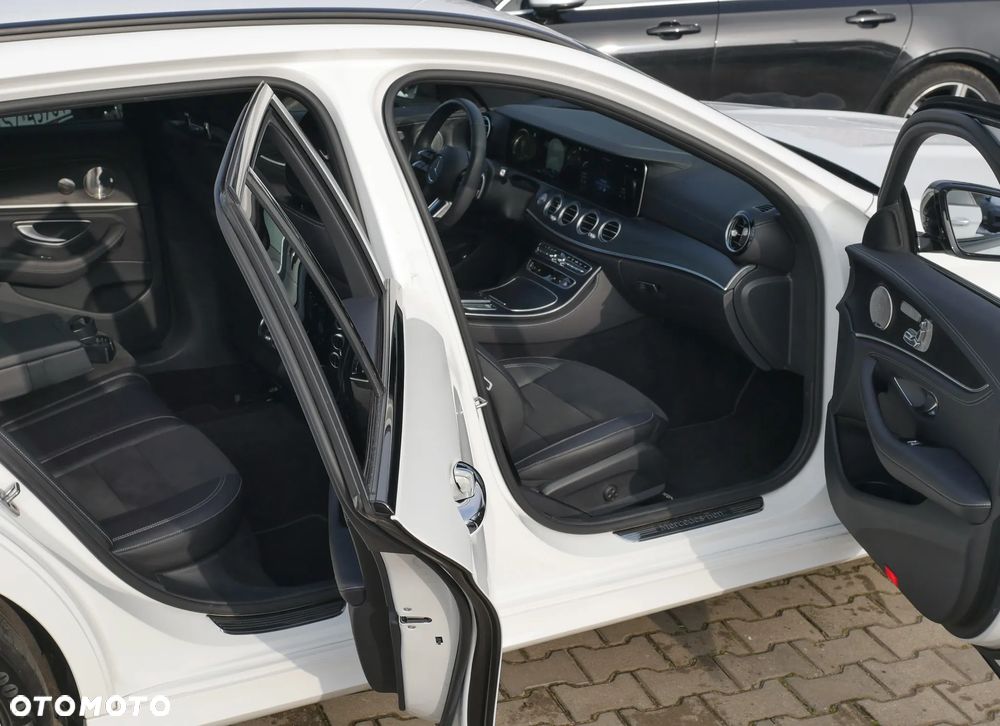 Mercedes-Benz Klasa E 300 de 4Matic 9G-TRONIC AMG Line - 20