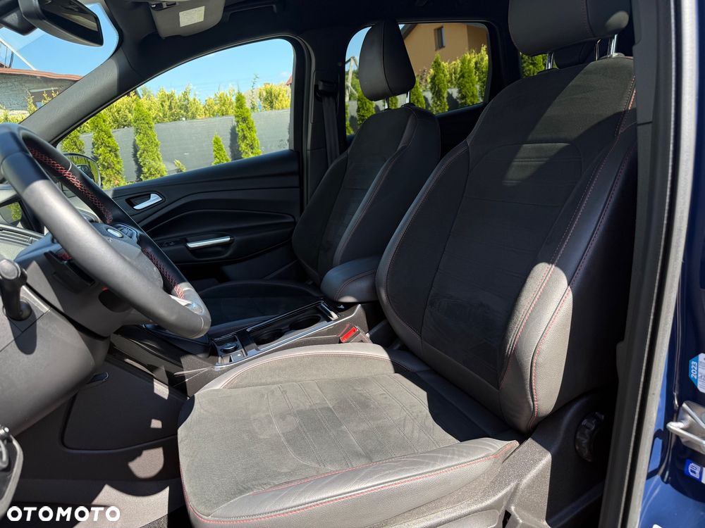 Ford Kuga 2.0 TDCi 4x4 ST-Line - 18