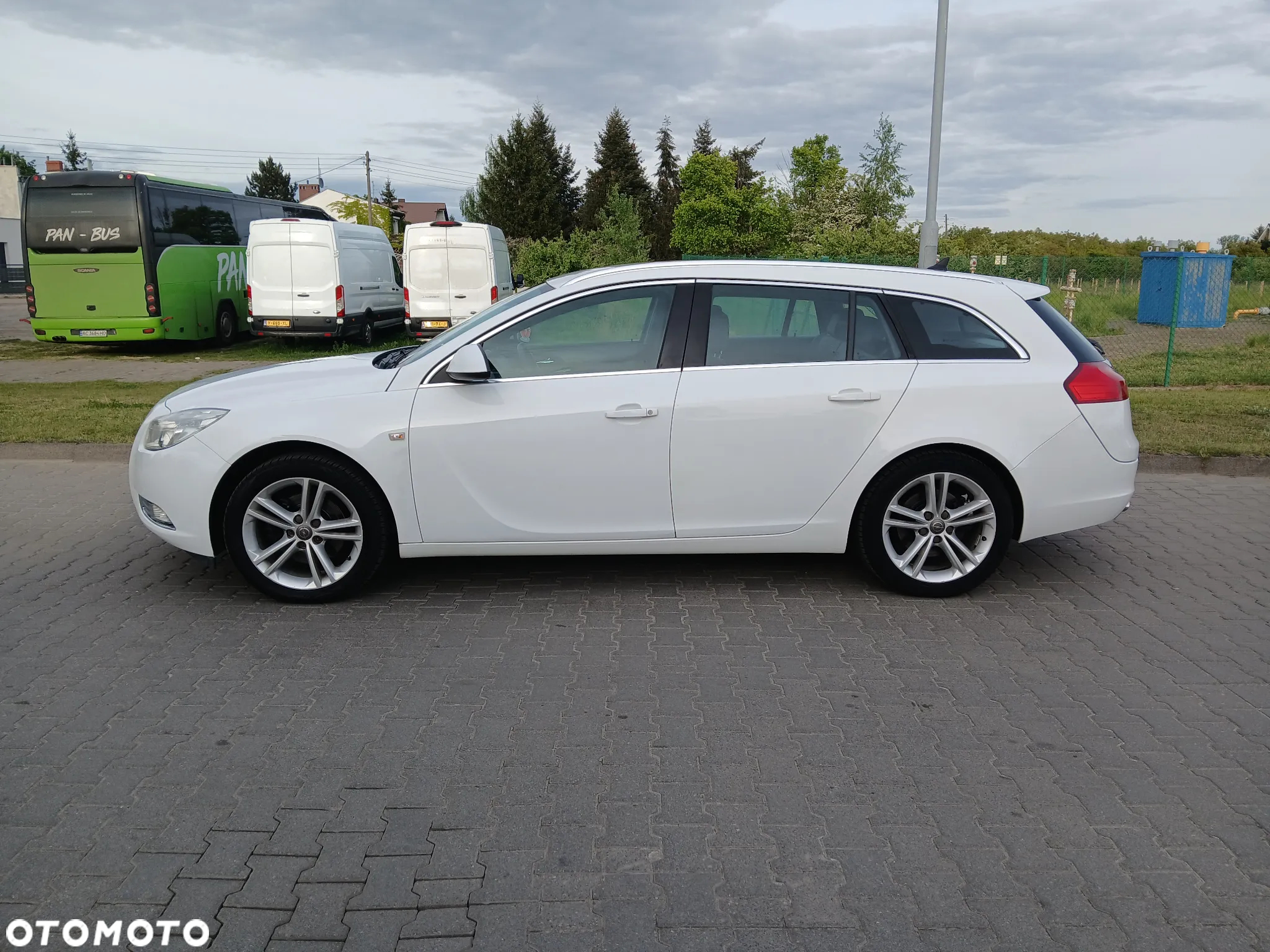 Opel Insignia 1.6 Turbo Sports Tourer Cosmo - 14