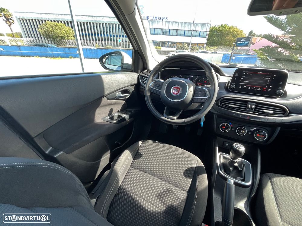 Fiat Tipo Station Wagon 1.3 M-Jet Lounge - 50