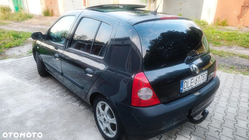 Renault Clio - 21