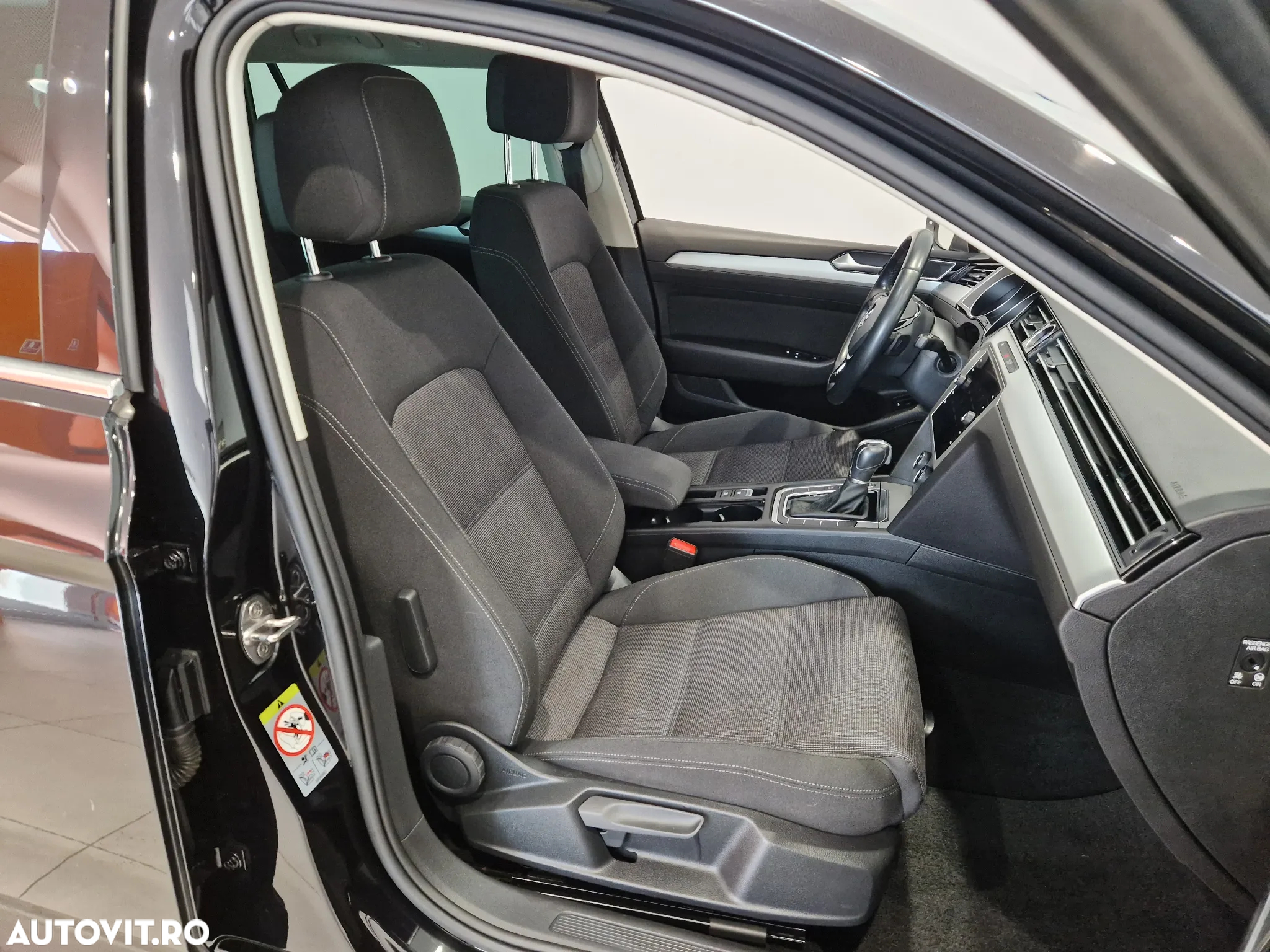 Volkswagen Passat Variant 2.0 TDI DSG Comfortline - 11