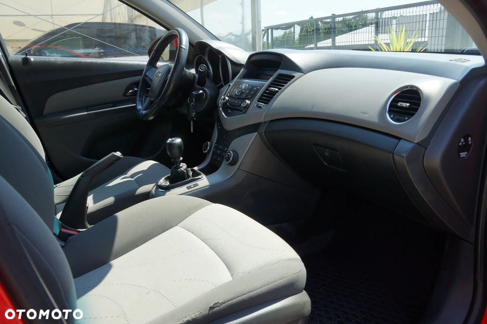Chevrolet Cruze - 19