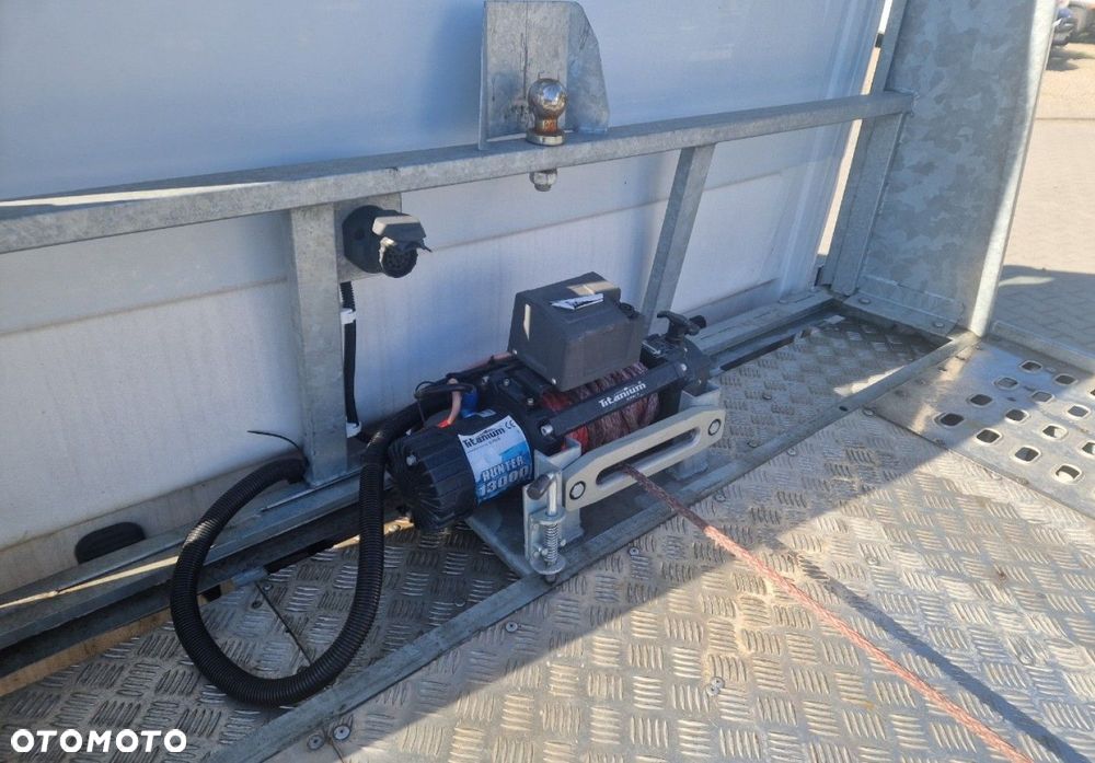 Mercedes-Benz SPRINTER - 12