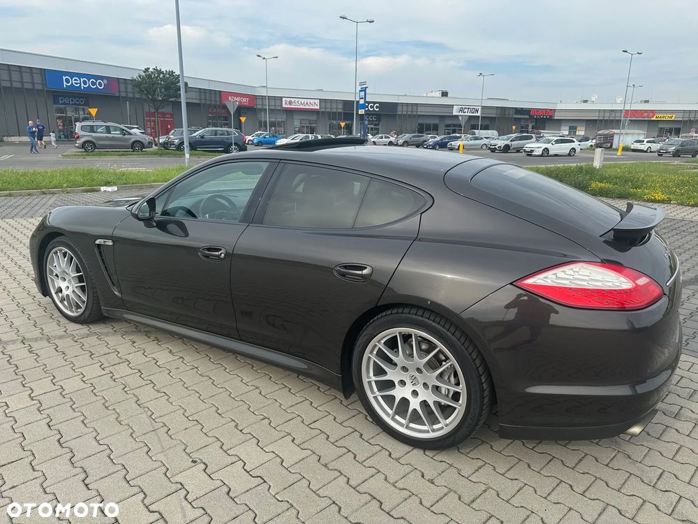 Porsche Panamera 4 PDK - 1