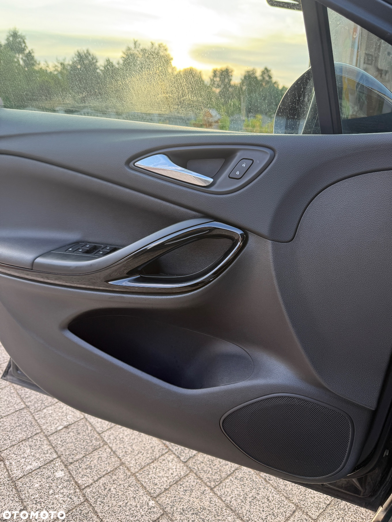 Opel Astra V 1.4 T Elite S&S - 16