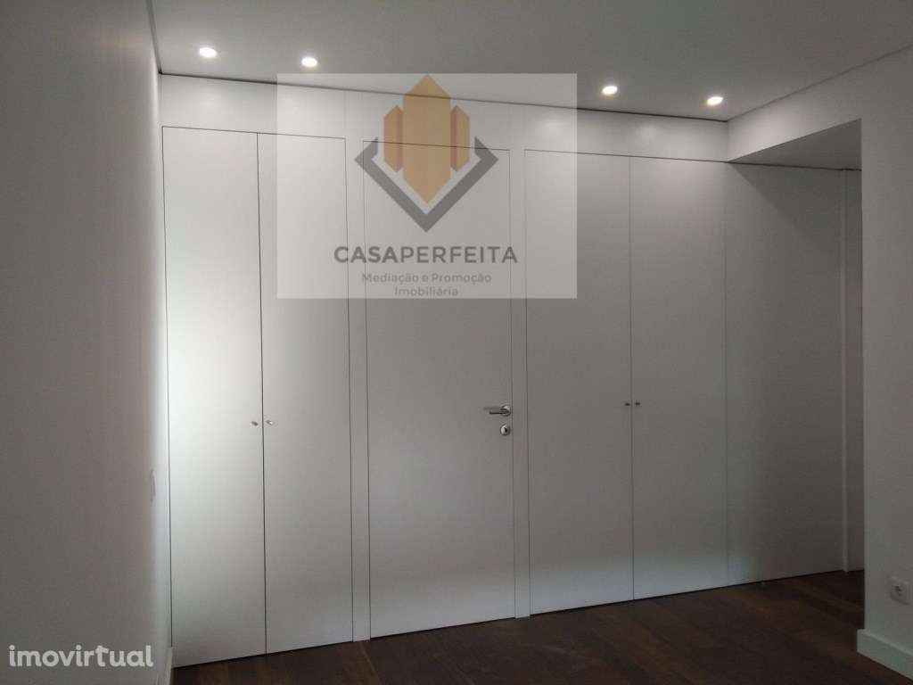 Apartamento T4 totalmente Remodelado -Boavista - Grande imagem: 3/23