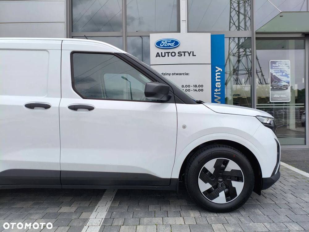 Ford Transit Courier Elektryczny - 33