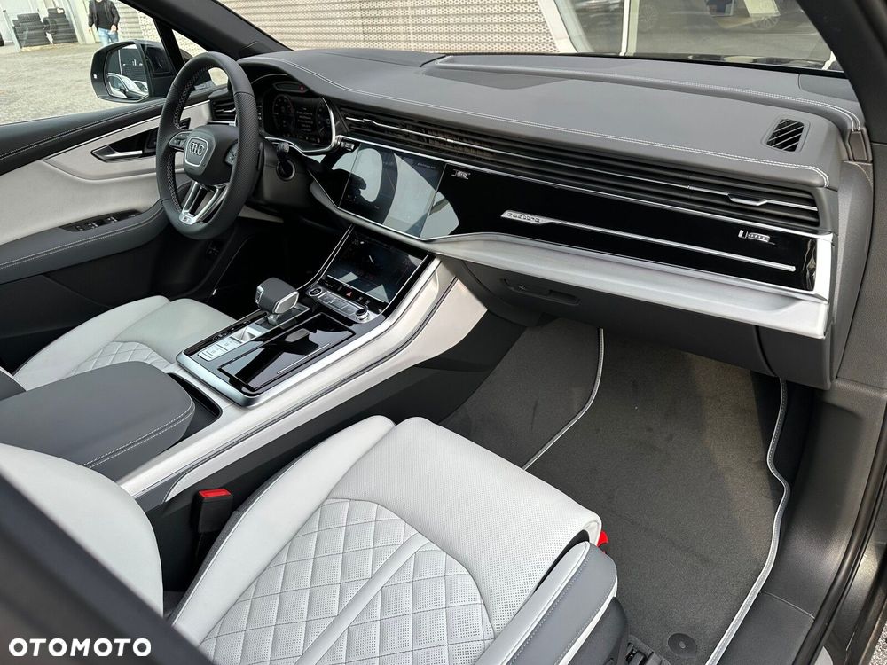 Audi Q7 - 26