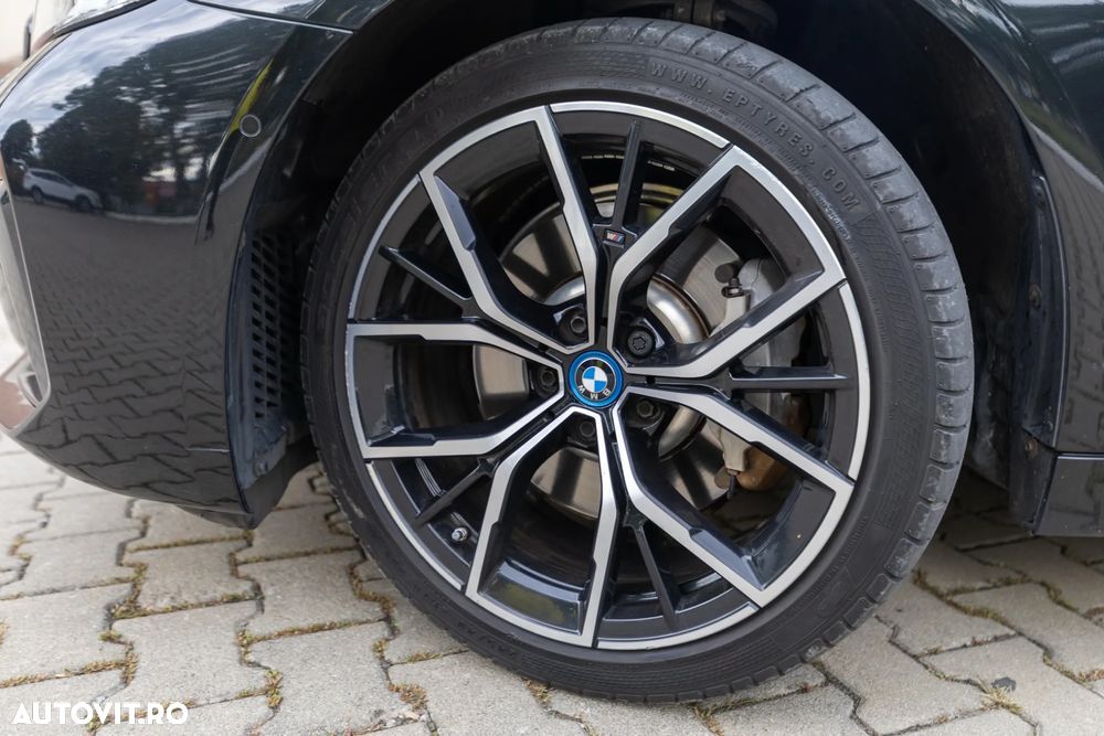 BMW Seria 5 - 28