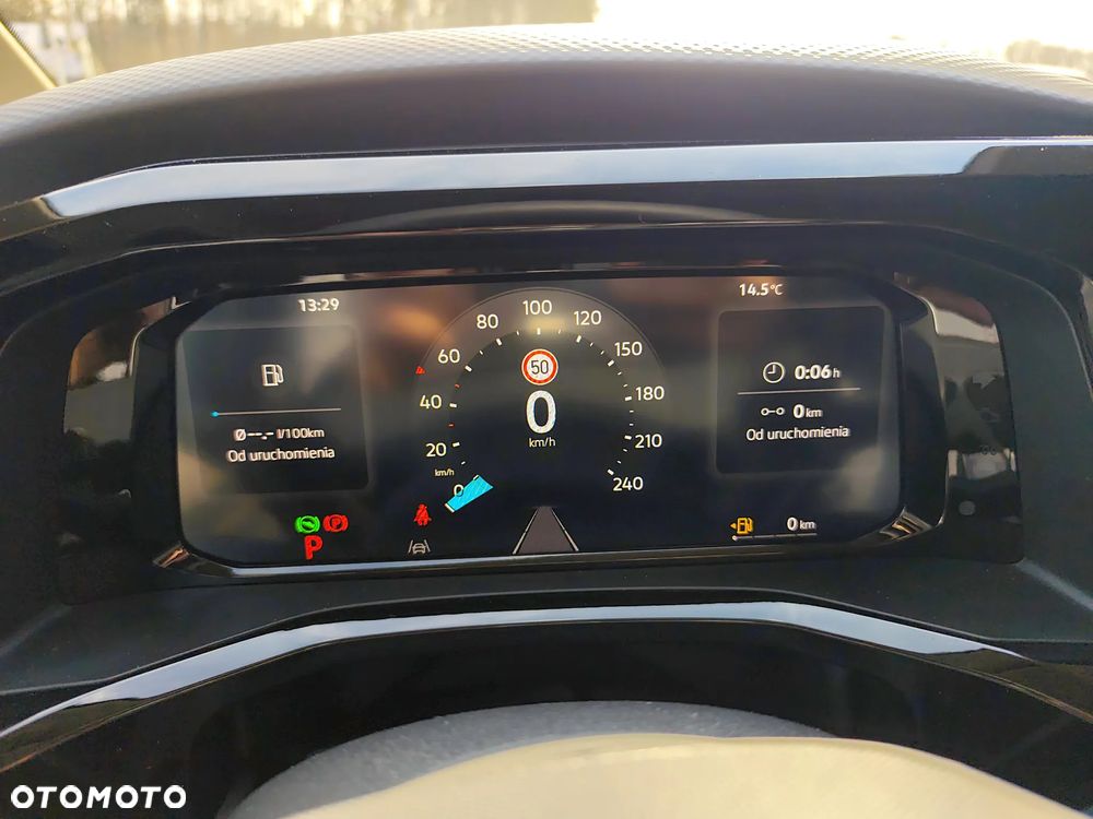 Volkswagen Multivan - 17